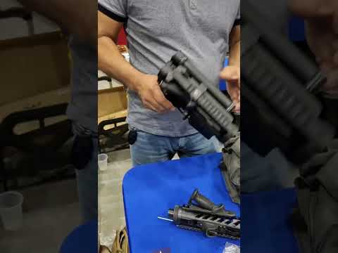 🔴 Conceal carry an AR-15! Coolest Folding AR-15 Ever!
