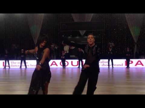 Profi Latin MB Döntő Cha Cha