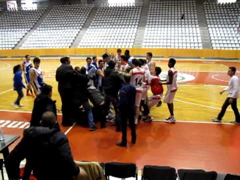 Òsties al Sant Josep-Cornellà de bàsquet júnior