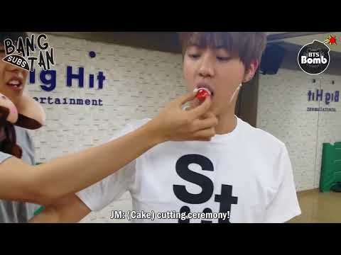 [ENG] 131205 [BANGTAN BOMB] Jin's B-day Party (shooting by V)