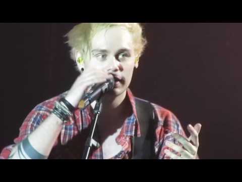 Coping With Copenhagen - 5SOS @ Forum (29/05-16) HD