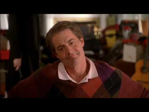 Orson Gives His Things Away - Desperate Housewives 6x14 Scene