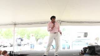 Robert Pooran sings &#39;Ain&#39;t No big Thing But It&#39;s Growing&#39; Elvis Week 2016