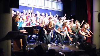 Kölner Jugendchor St. Stephan: Shut up and dance