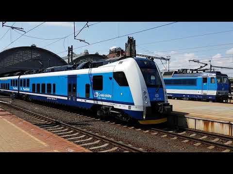 Ceski Drahy "Inter Panter" train in Praha Hlavní Nàdraží - Prague main train station