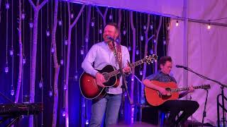 Mark Wills  -  The Crowd Goes Wild