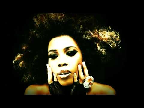 Macy Gray: 'Relating To A Psychopath', Live On 'Later' 2001