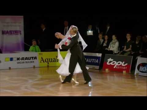 How to dance slow waltz natural turn,running spin turn and syncopated tumble turn