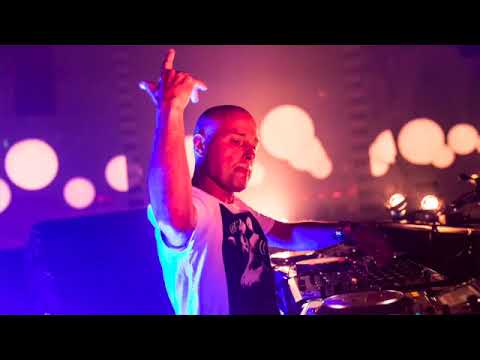 Marco V @ Sensation White 03-07-2005