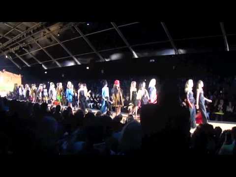 SFILATE DONNA MILANO FW 2012-2013 - DSquared2