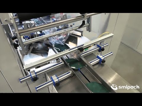 Горизонтальный упаковщик Flow pack (флоу пак) FW550E Smipack - фото 1 - id-p1822799333