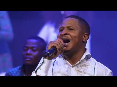 Ndiani Anoziva (Live) - Minister Michael Mahendere | Classical Worship Vol. 2