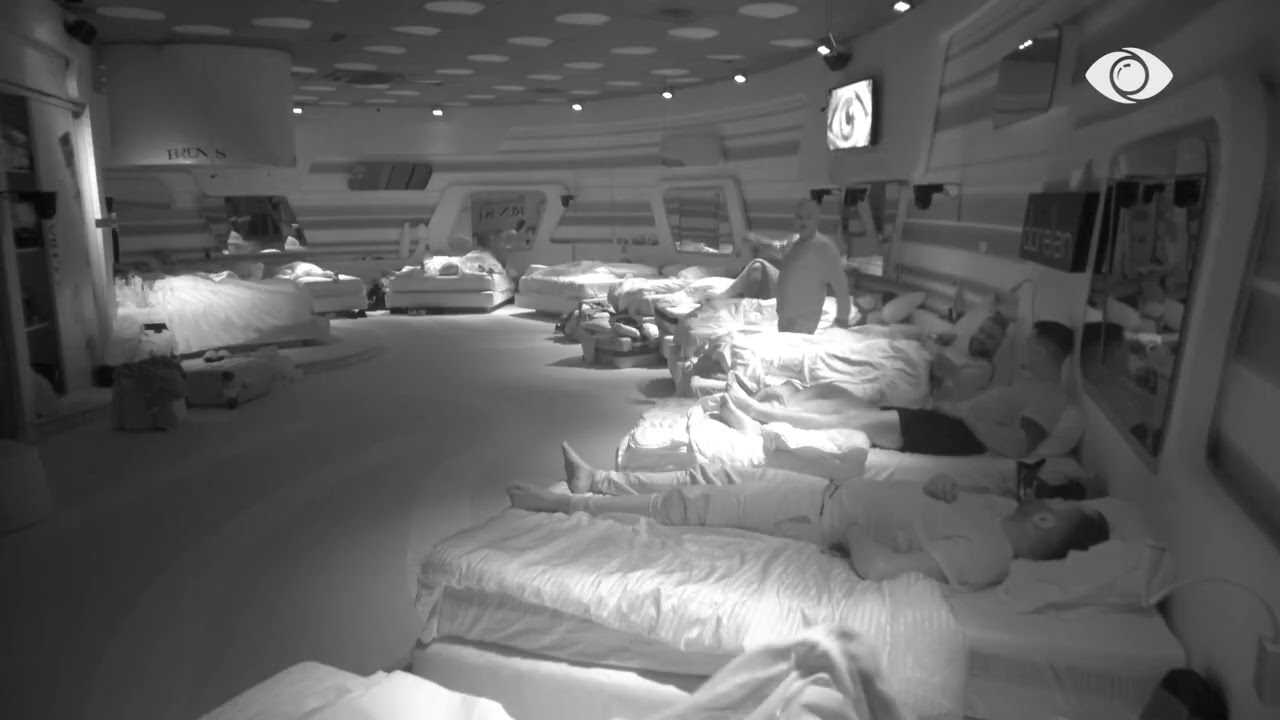 “Doli lakuriq para Brikenës dhe s'pate…/ Artani e ngacmon për Alession, Mateo: O xhaje i fëlliqur