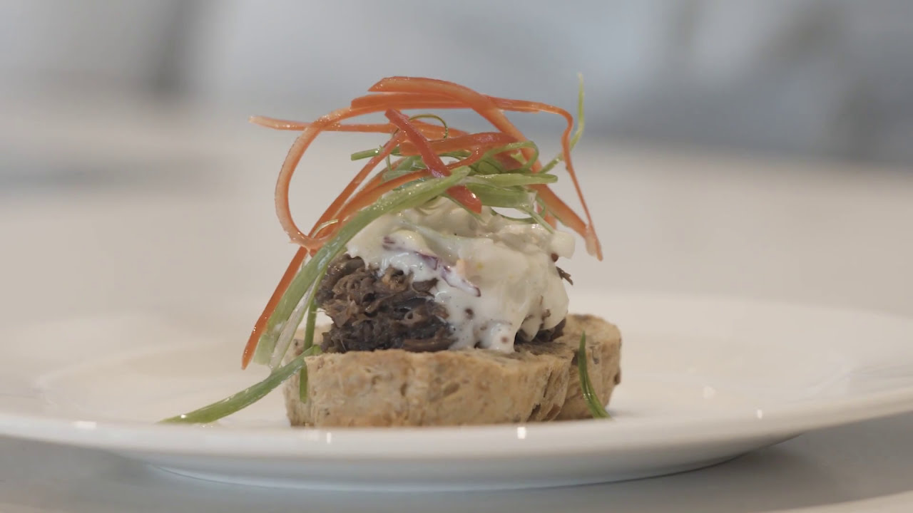 Air Canada Maple Leaf Lounge