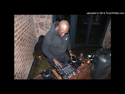 Dosline Ft. Tee M Bee - Asambe Syolala