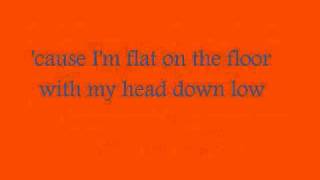 Carrie Underwood - Flat On The Floor - Lyrics