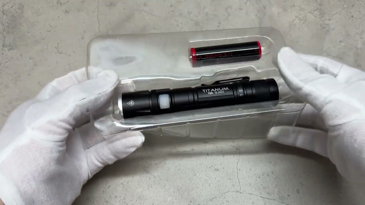 Портативный светодиодный фонарик Titanum TLF-T04 300lm 6500K