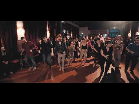 Stomping at six - Tain't what you do live at SWing Station party