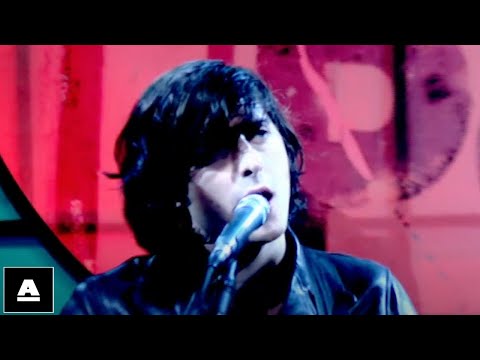 The Libertines 'Don't Look Back Into The Sun' TOTP (2003) HD