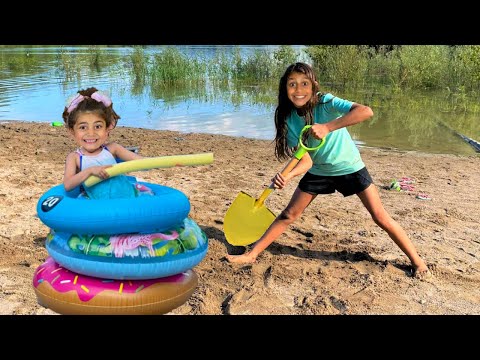 Deema and Sally Play Fun summer Adventure in the sand