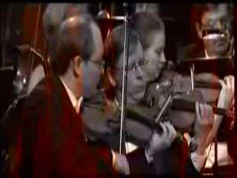 Soile Isokoski sings Strauss