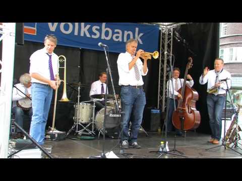 Huub Janssen Tribut Jazzband plays "Deed I Do"