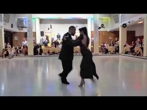  Cristina Sosa  and  Daniel Nacucchio  are  dancing  to  the  tango  "  Detras de tus mentiras  "  by  Juan D'Arienzo  at  Salonissimo Savona Tango Festival  in  2018
