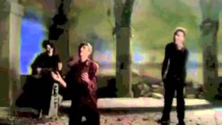 Crowded house -  nails in my feet official video 1994
