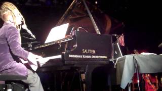 Duke Special at the Salzhaus Brugg, Switzerland - as good as it gets.MP4