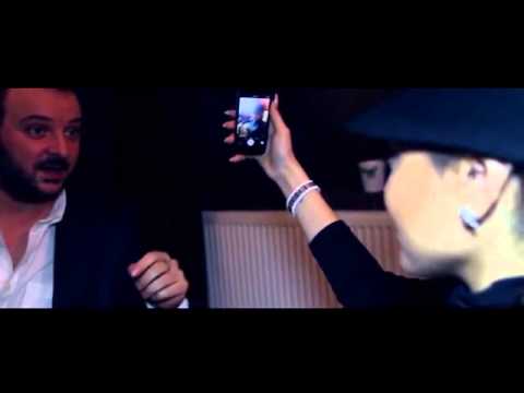 #SELFIE por Simon R  Stefan & Alex Pandrea - www.enjoythemagic.cl