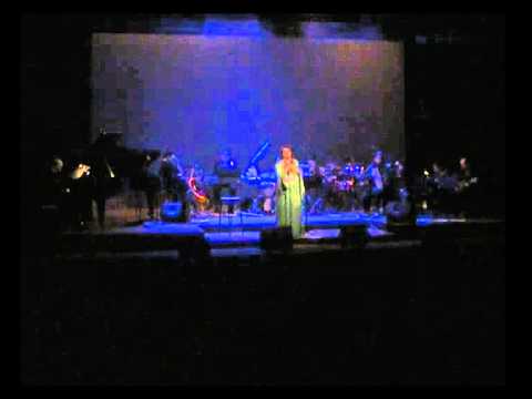 Angelica Sepe - Bellissima interpretazione di SENZA VOCE - Concerto Teatro Ghione Roma 8-12-2012