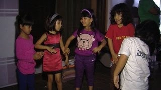 Download lagu Keseruan Hadijah Berjoget Ala Robot - Intens 981 Seg 2 2 Agt  2013 mp3