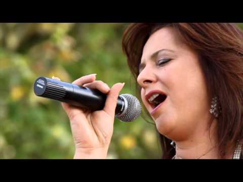 Carlo Pelle & Company - Musica e animazione per matrimoni - Marzia - Soprano