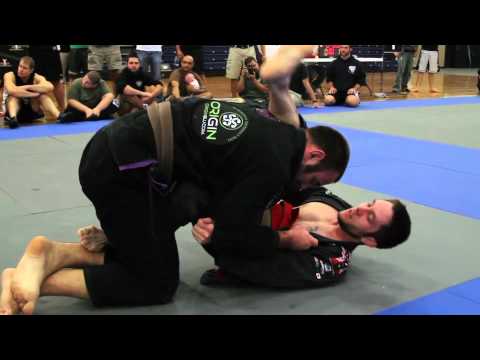 2011 FGO Gi Quarter Finals Pete Roberts vs Paul Gorman