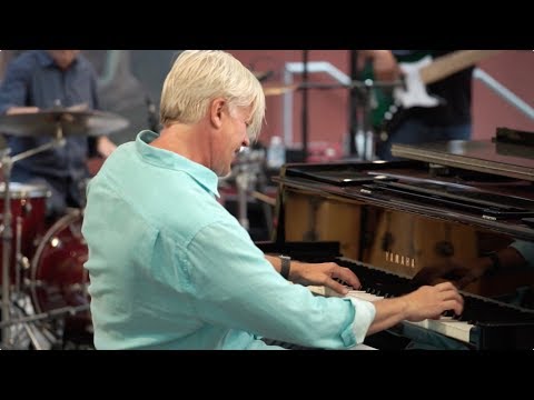 download lagu mp3 mp4 Scott Wilkie, download lagu Scott Wilkie gratis, unduh video klip Scott Wilkie