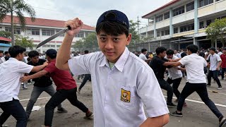 Download lagu DANGER JEEVAN PREPARING FOR A BRAWL mp3