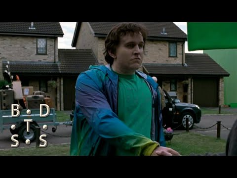 2. "Harry and Dudley's Goodbye" Harry Potter and the Deathly Hallows: Part 1 Deleted Scene