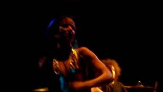 Fantasy bar/Pray For The Band Latoya Juliette Lewis