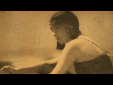 The Psychology Of 1920s Flappers