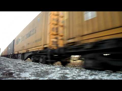 INCROCIO E 405 CON CARRI EANOS-E 483 CON INTERMODALE