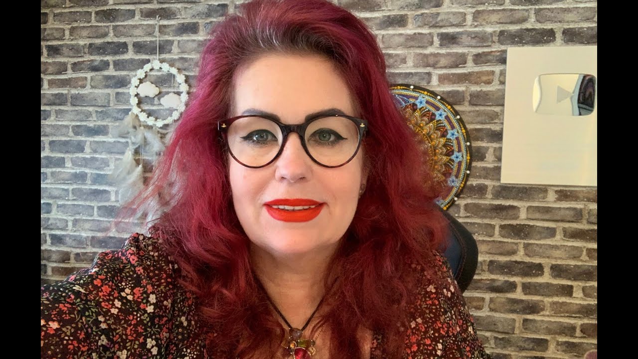 Porque não consigo parar de pensar nesse ser de luz? O q acontece?💎🌞🌝🌟