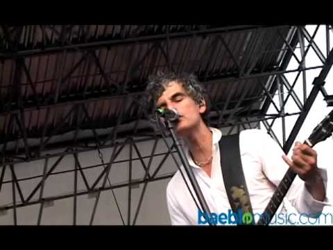 Blonde Redhead - Melody of Certain Three (Live HQ)