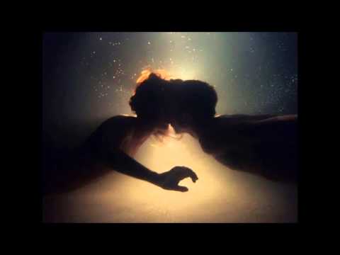 Iyeoka - I Am Descending