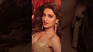 Download lagu Groove mode: ON! 💃 #shakekaraan #nidhhiagerwal #munnamichael #meetbros mp3