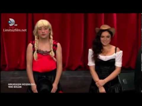 Ezgi Mola'dan yönetmene kapak