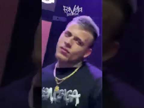 Olha a reação do MC Pedrinho quando o fã faz gesto para ele no meio do show, veja! #shorts