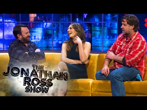 Did Russell Crowe and Elizabeth Hurley kiss? | The Jonathan Ross Show