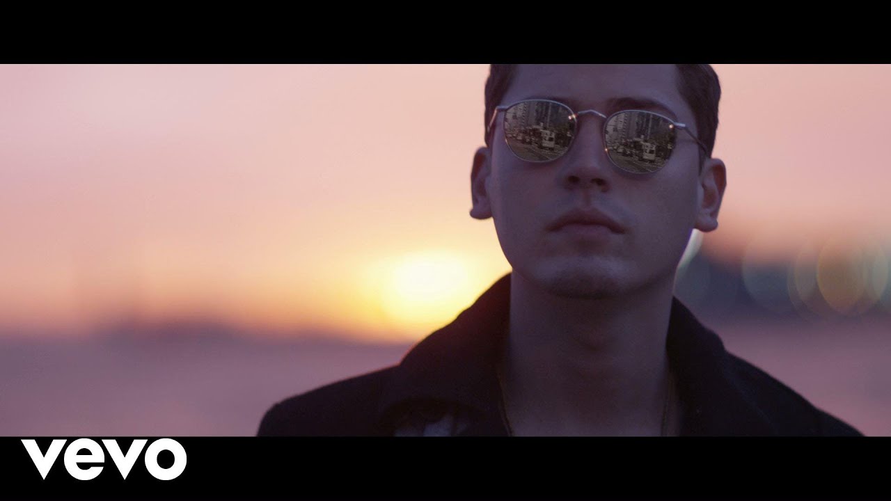 Cris Cab ft. Tefa & Moox, Willy William — Englishman In New-York