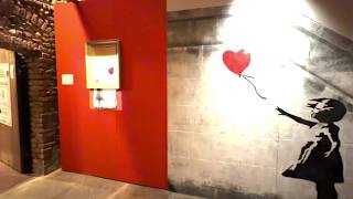 Bansky a Torino, le riprese della mostra «Street is the Museum»