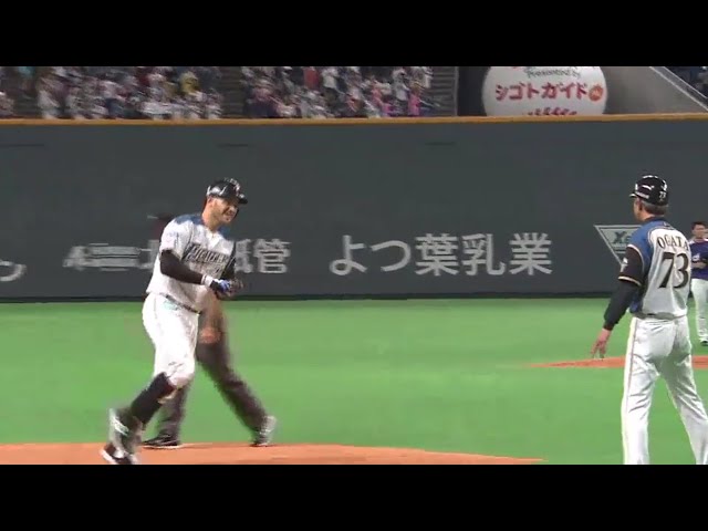 【7回裏】ファイターズ・レアードがファンの元へ特大ソロアーチを届ける!! 2018/6/2 F-D